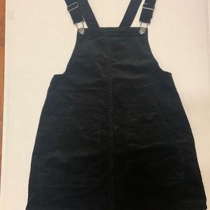 Velvet overall dress with resizable straps